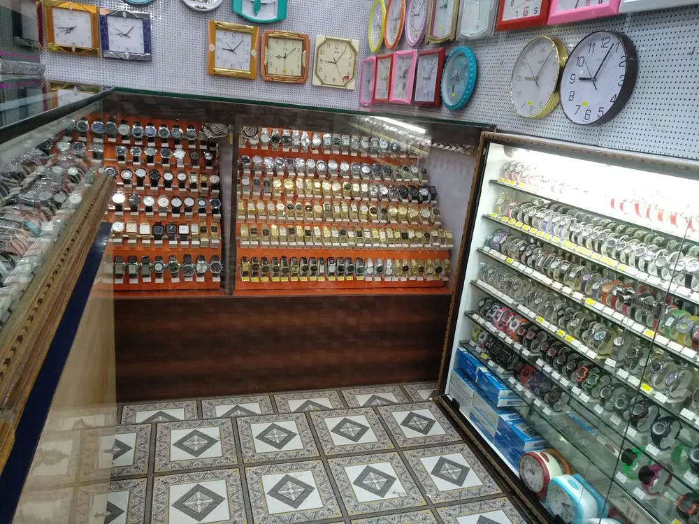 Inside the shop: wall clocks and watch display counters